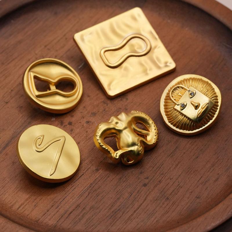Vintage Metallknopf in Herzfor – Craft Embellishment Bewertung und Preis